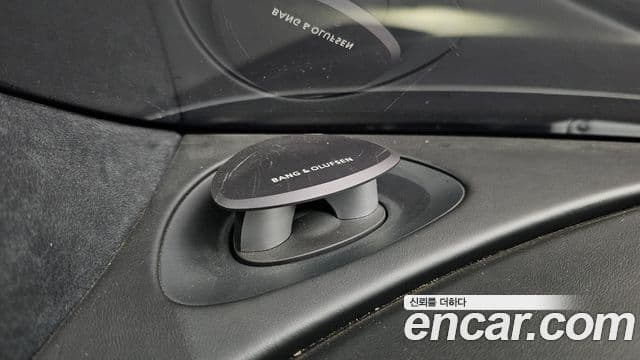 Genesis G90 2022 — Şəkil 16/33