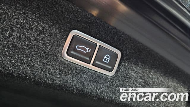 Genesis G90 2022 — Şəkil 30/33