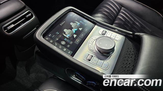 Genesis G90 2022 — ფოტო 18/20