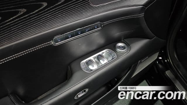 Genesis G90 2022 — Şəkil 17/33