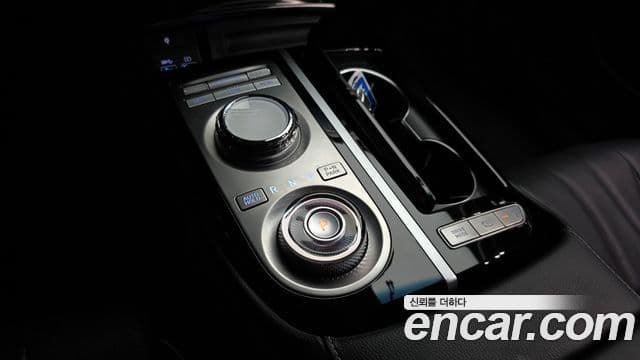Genesis Electrified G80 2023 — Şəkil 9/20