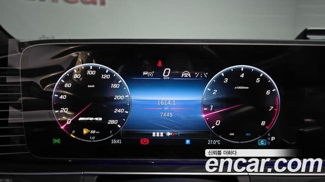 Mercedes-Benz GLE-Class 2025 — ფოტო 8/20