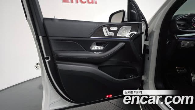 Mercedes-Benz GLE-Class 2025 — Photo 20/37