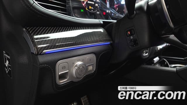 Mercedes-Benz GLE-Class 2025 — Photo 5/37