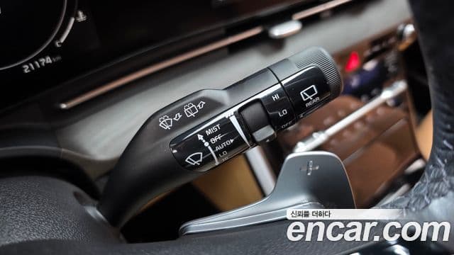 Kia Carnival 2022 — фото 19 из 20
