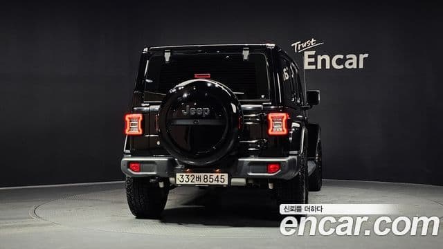 Jeep Wrangler 2020 — ფოტო 4/20