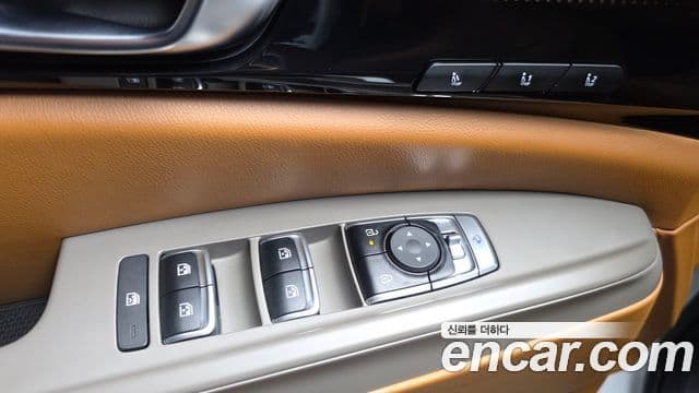 Kia Carnival 2024 — Photo 29/36