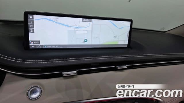 Genesis GV70 2023 — фото 15 из 20