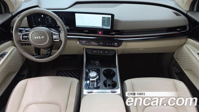 Kia Carnival 2024 — Şəkil 7/20