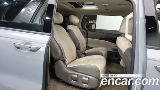 Kia Carnival 2024 — Şəkil 12/20