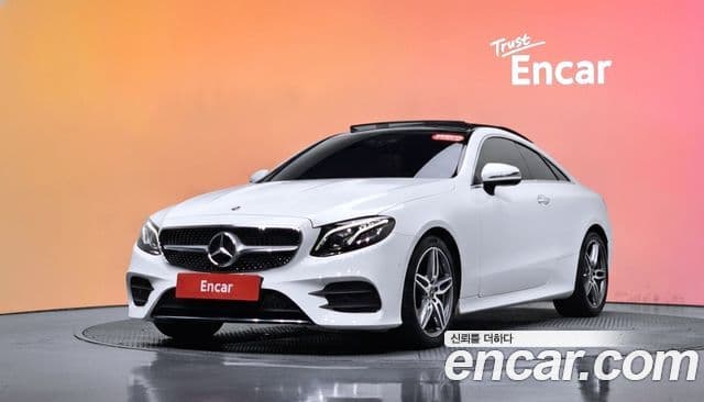 Mercedes-Benz E-Class 2020 — Photo 1/33