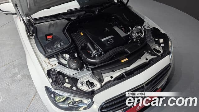 Mercedes-Benz E-Class 2022 — Şəkil 5/20
