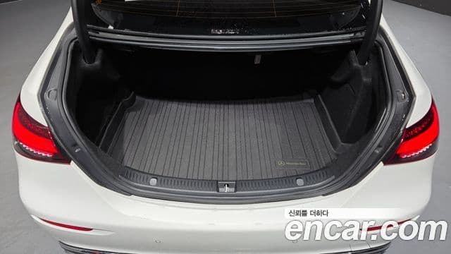 Mercedes-Benz E-Class 2022 — Şəkil 17/20