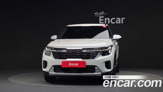 Kia Seltos 2023 — ფოტო 3/20