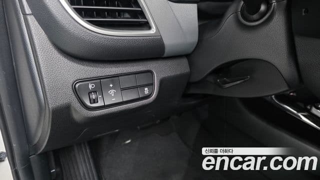 Kia Seltos 2023 — ფოტო 12/20