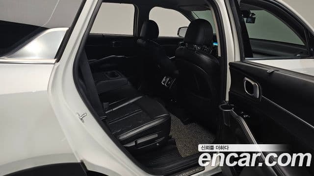 Kia Sorento 2021 — Фото 13/20