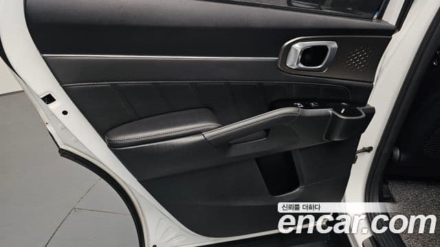 Kia Sorento 2021 — Photo 14/34