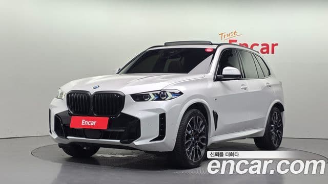 BMW X5 2025 — Фото 1/20