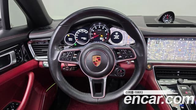 Porsche Panamera 2018 — ფოტო 13/20