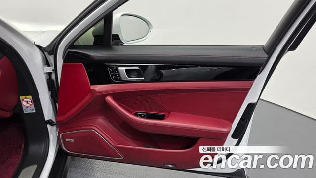 Porsche Panamera 2018 — Photo 10/30