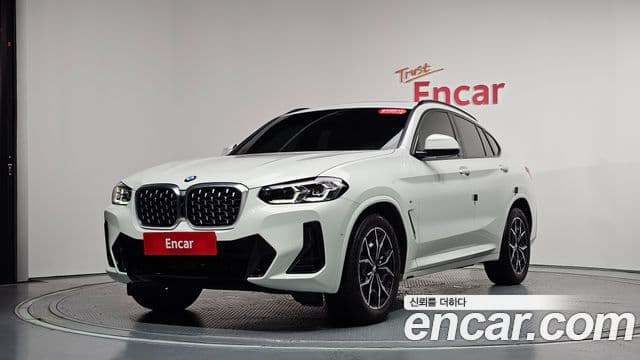 BMW X4 2023 — Photo 3/36