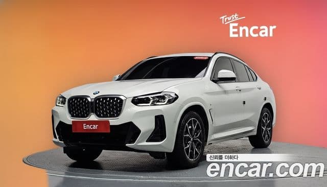 BMW X4 2023 — Фото 1/20