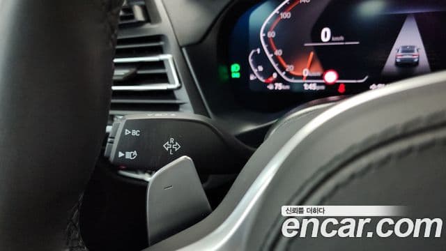 BMW X4 2023 — Photo 27/36