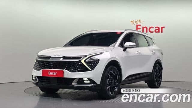 Kia Sportage 2022 — Фото 1/20