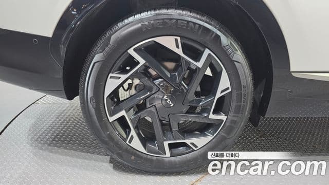 Kia Sportage 2022 — ფოტო 5/20