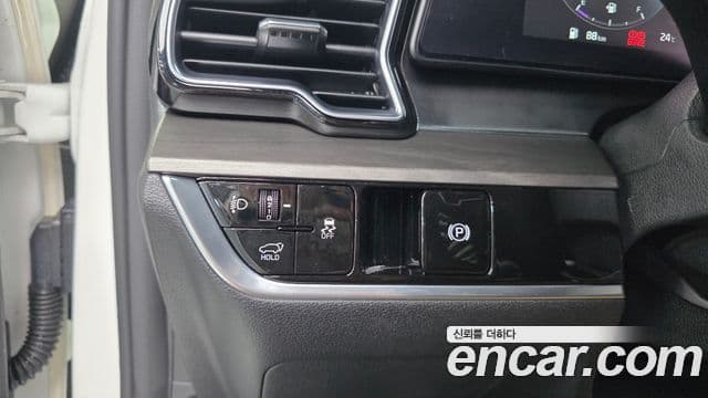 Kia Sportage 2022 — ფოტო 12/20