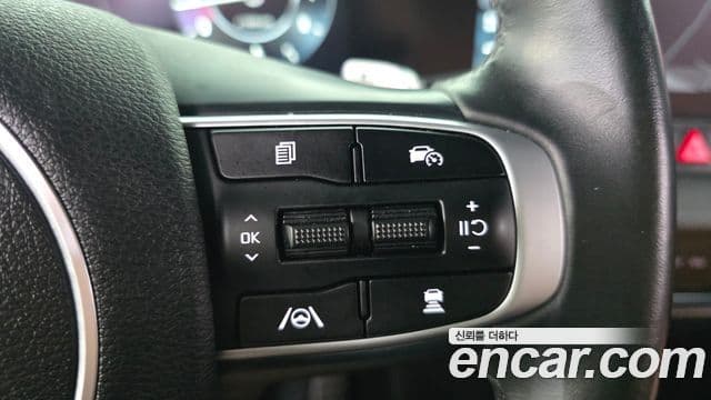 Kia Sportage 2022 — ფოტო 15/20