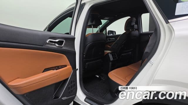 Kia Sportage 2022 — ფოტო 7/32