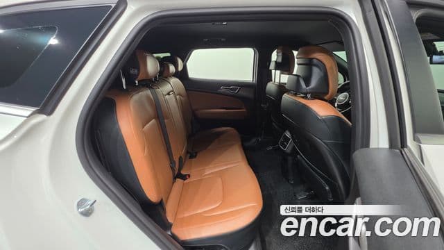 Kia Sportage 2022 — ფოტო 21/32