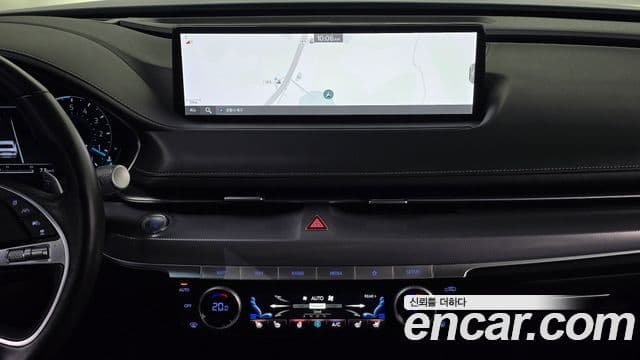 Genesis Electrified G80 2022 — ფოტო 18/20