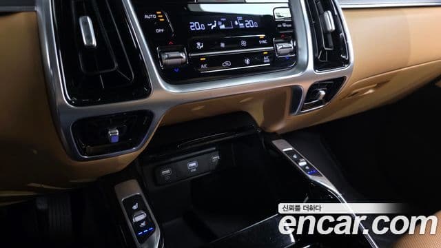 Kia Sorento 2021 — фото 16 из 20