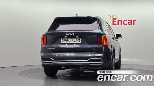 Kia Sorento 2023 — ფოტო 4/20