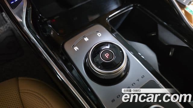Kia Sorento 2023 — ფოტო 9/20