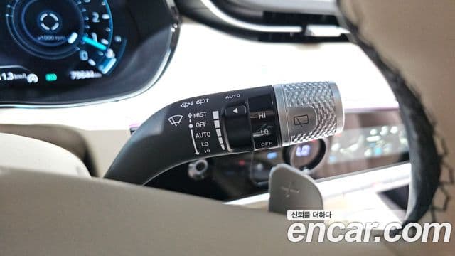 Genesis GV70 2023 — Photo 22/31