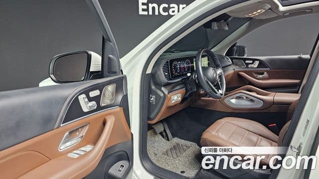 Mercedes-Benz GLE-Class 2024 — ფოტო 13/20