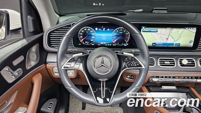 Mercedes-Benz GLE-Class 2024 — ფოტო 14/20