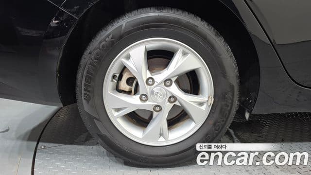 Hyundai Avante 2023 — ფოტო 4/20