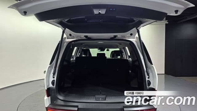 Hyundai Santa Fe 2023 — Фото 20/20