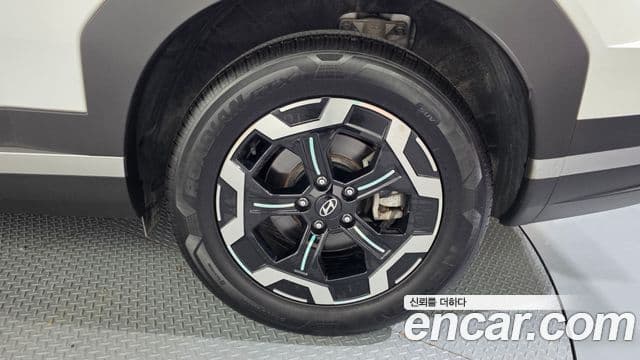 Hyundai Santa Fe 2023 — Photo 19/35
