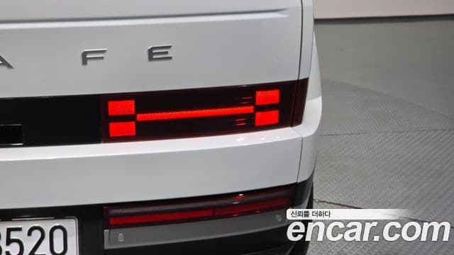Hyundai Santa Fe 2023 — Photo 35/35