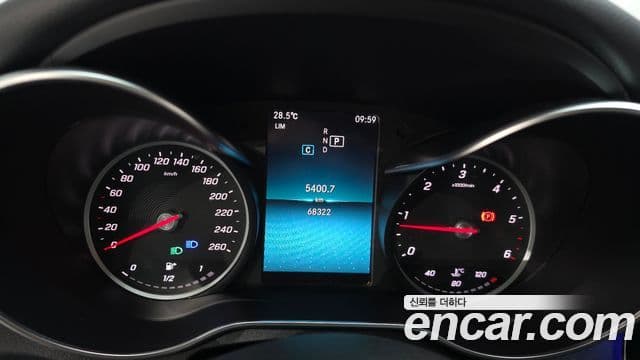 Mercedes-Benz C-Class 2019 — фото 8 из 20