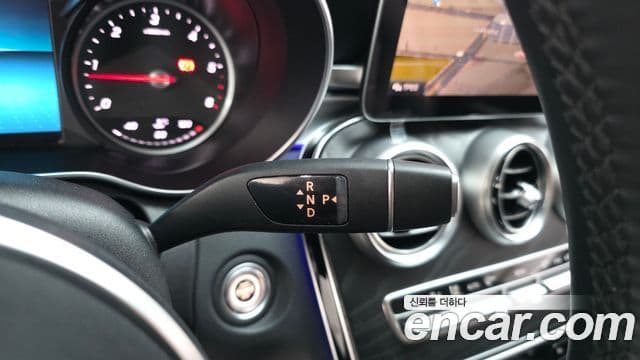 Mercedes-Benz C-Class 2019 — фото 9 из 20