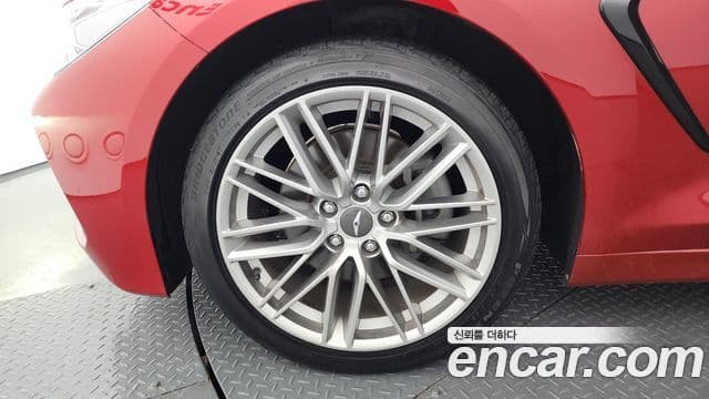 Genesis G70 2019 — ფოტო 4/20