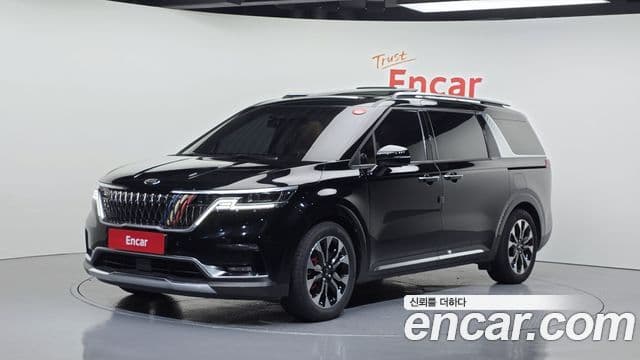 Kia Carnival 2021 — Фото 1/20