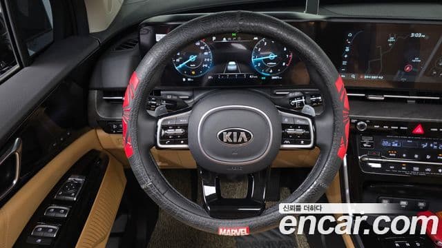 Kia Carnival 2021 — Фото 13/20