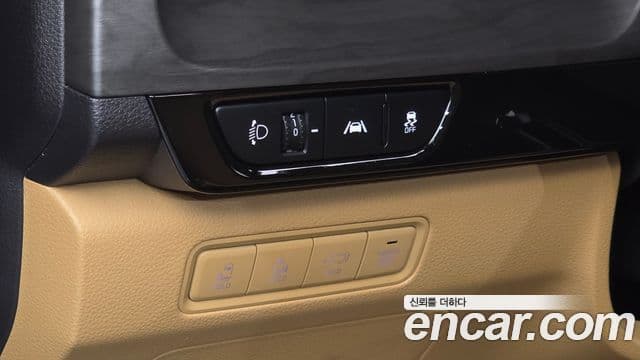 Kia Carnival 2021 — Фото 19/20